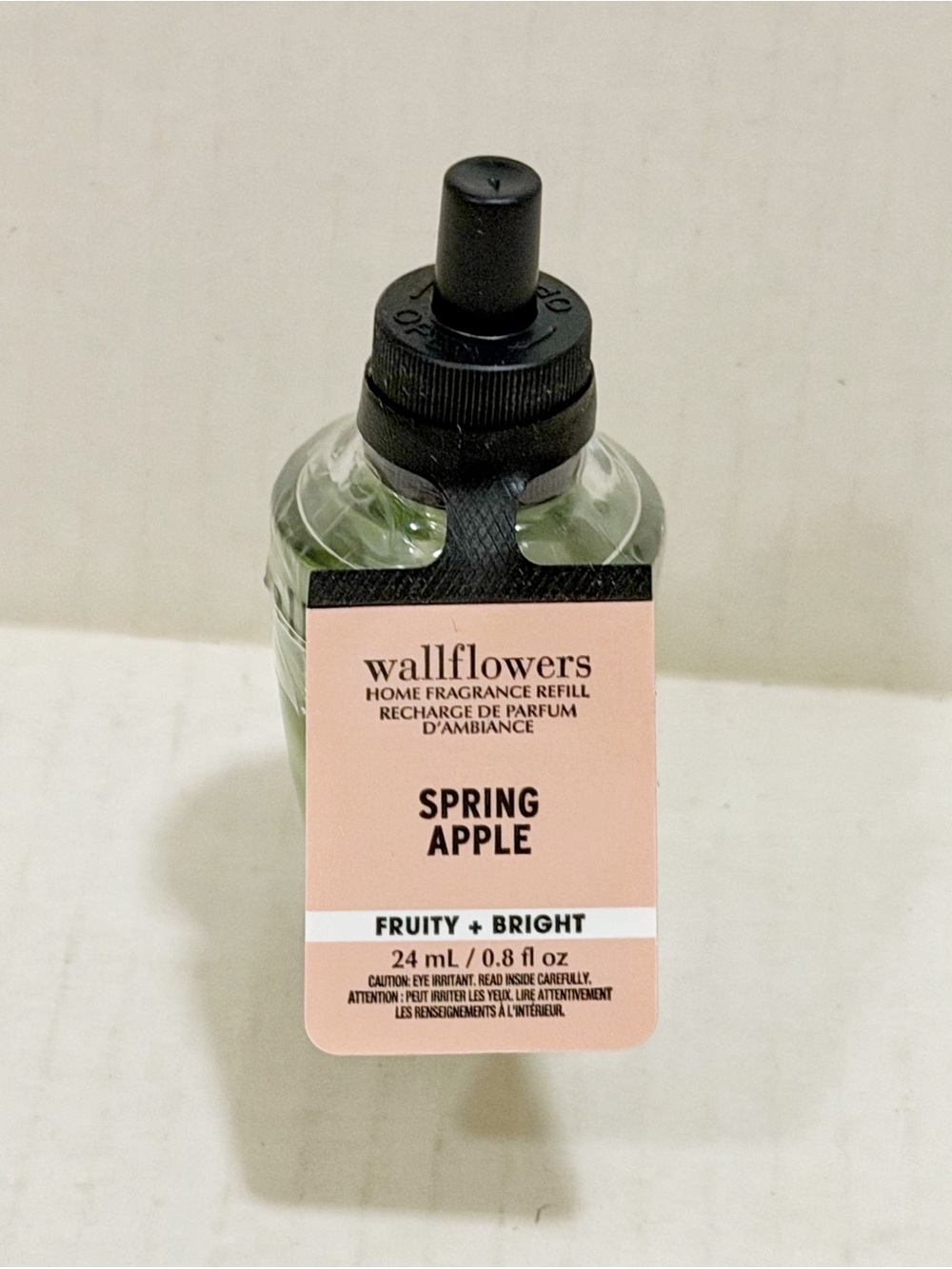 Bath and body works Wallflowers Spring Apple Home Fragrance